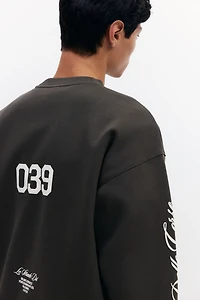 Chandail ample en molleton imprimé