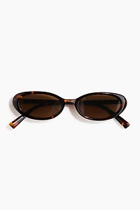 Slim sunglasses