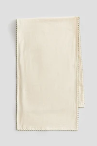Scalloped-Edge Table Runner
