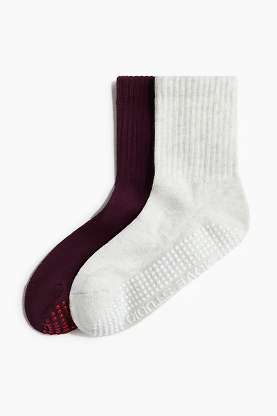 2-Pack Non-Slip Sports Socks