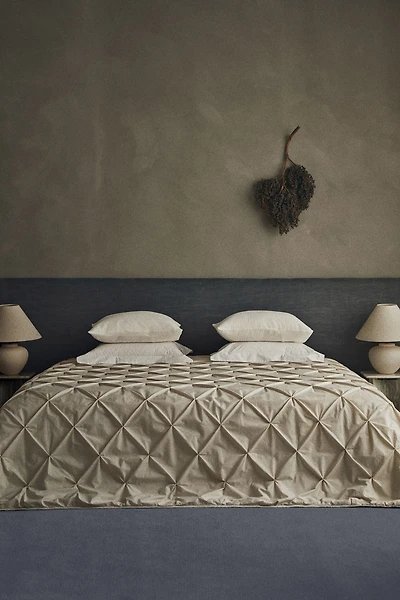 Pintuck Bedspread