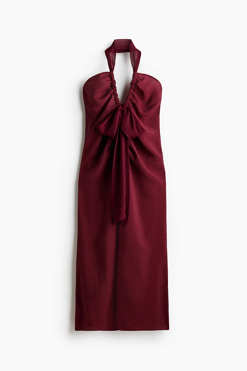 Robe dos nu en satin