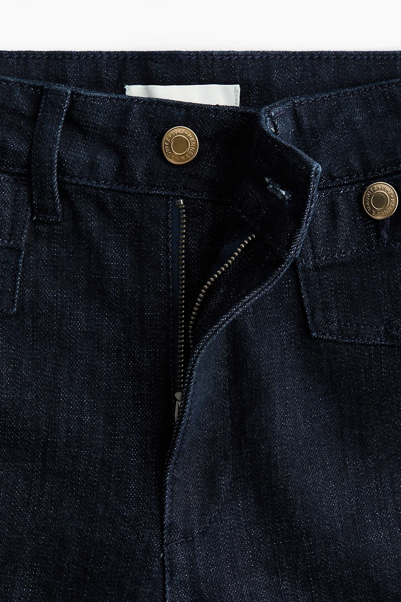 Jean large à la cheville taille haute