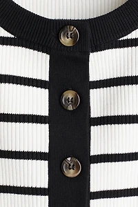Gilet court en tricot côtelé