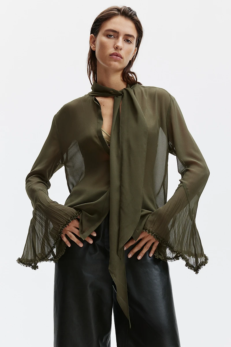 Blouse lavallière en mousseline