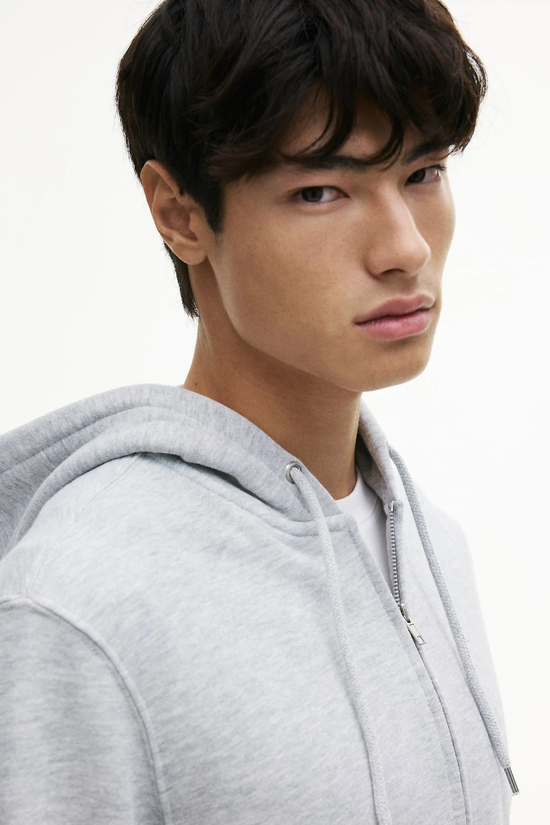 Chandail à capuchon classique