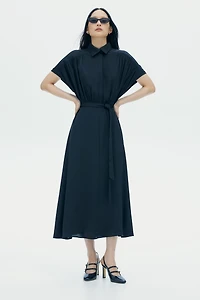 Robe avec ceinture à nouer