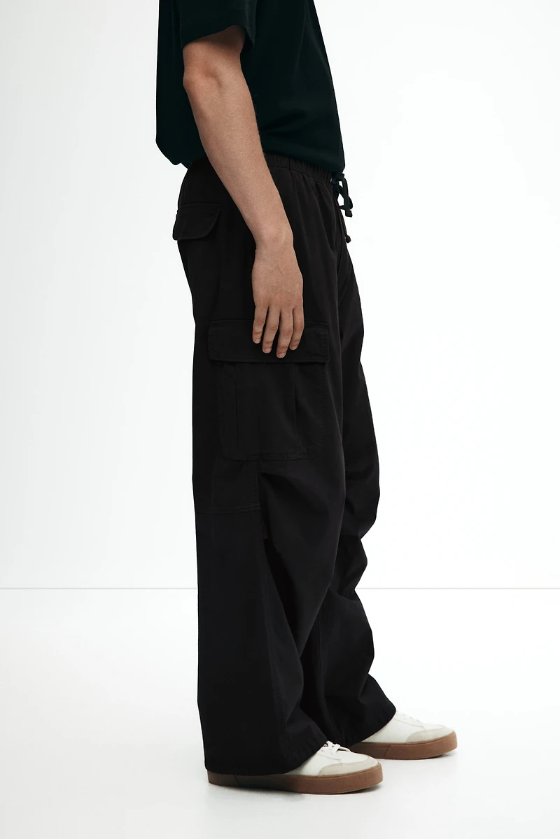 Loose-Fit Cargo Pants
