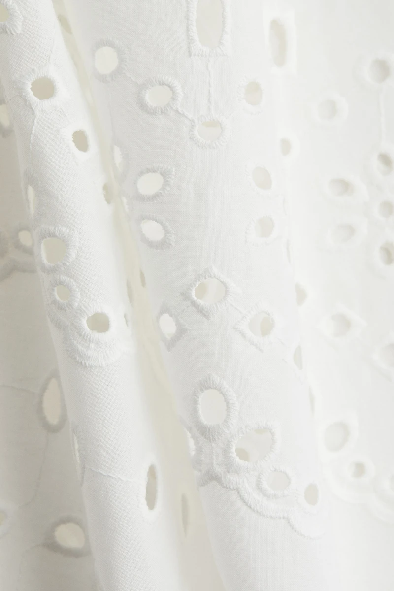 Jupe en broderie anglaise