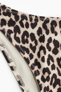 Culotte de bikini audacieuse