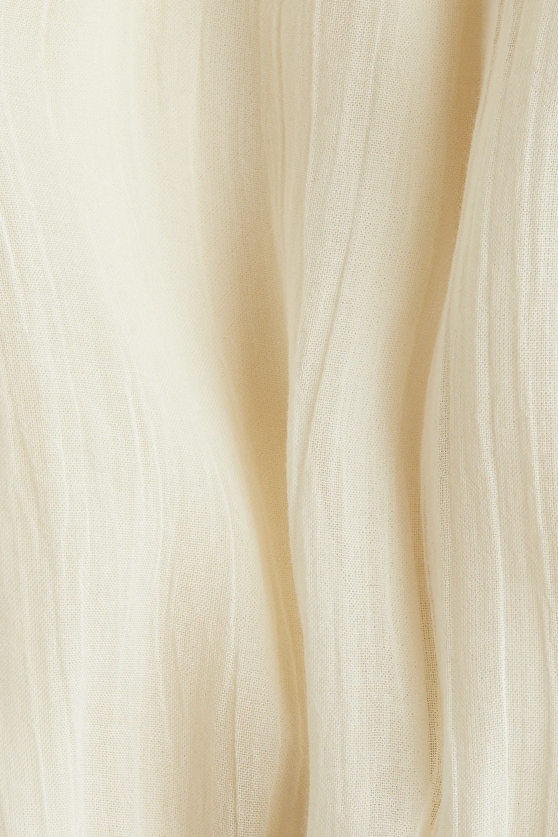 Robe avec col à volants