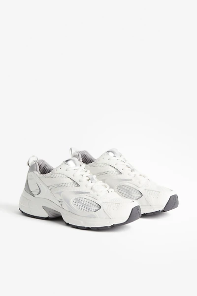Chaussures sport à semelle épaisse