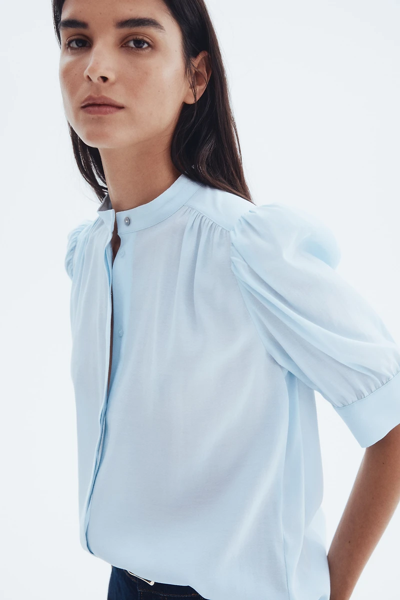 Puff-sleeved blouse