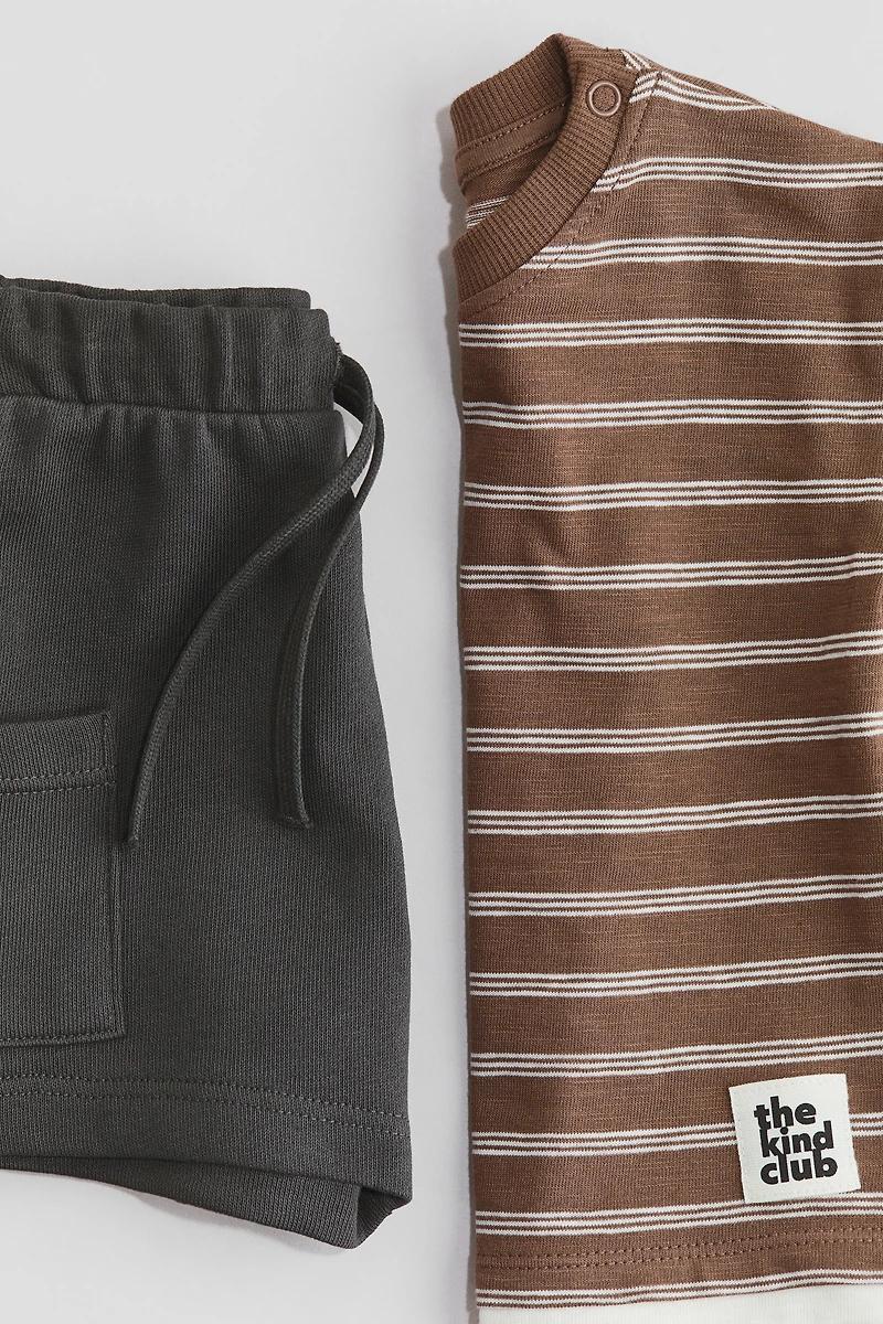 2-Piece T-Shirt and Shorts Set