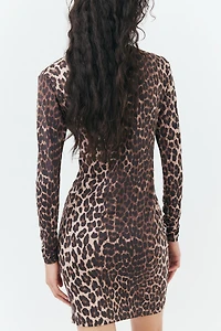 Robe moulante à effet drapé