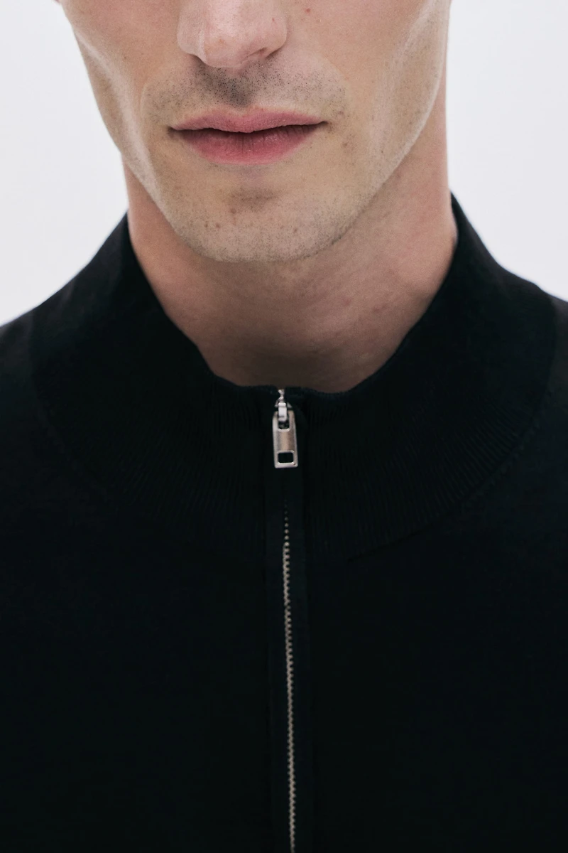 Chandail coupe classique à col fermeture éclair