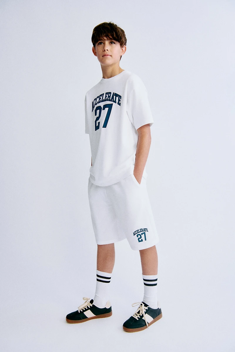 Ensemble 2 pièces avec T-shirt et short