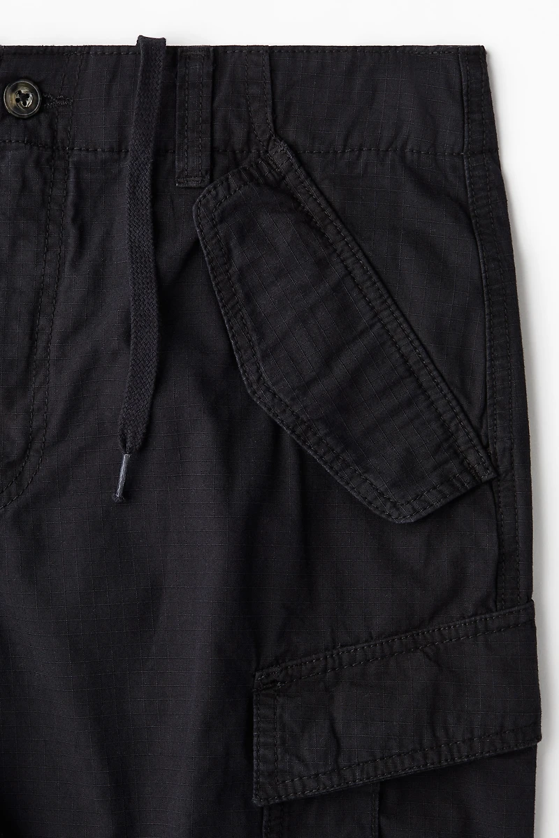 Loose-Fit Cargo Pants