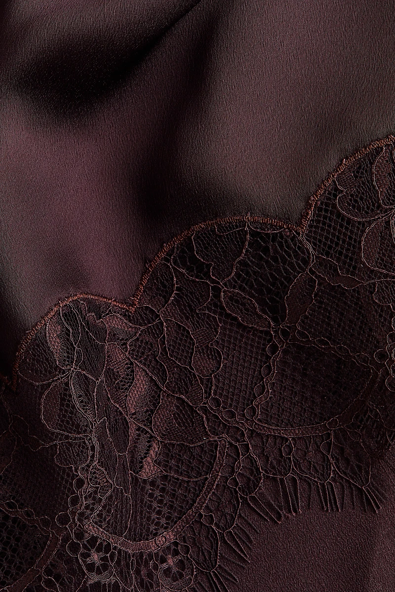 MAMA Jupe en satin avec dentelle