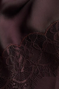 MAMA Jupe en satin avec dentelle