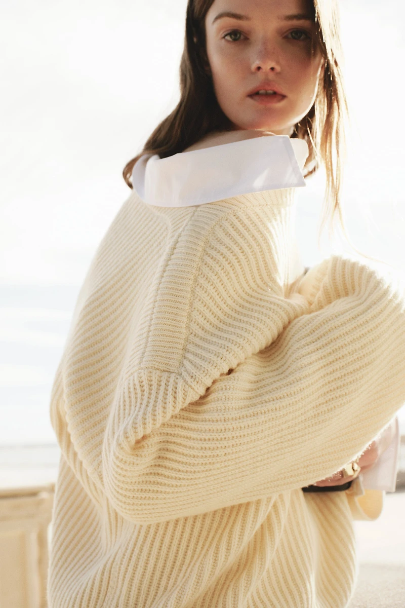 Oversized Wool-Blend Sweater