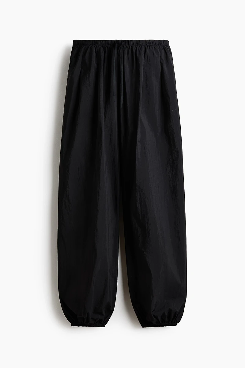 Water-Repellent Balloon-Leg Sports Pants