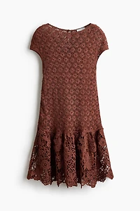 Robe d’aspect crochet avec jupe évasée