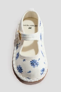 Ballerines en toile avec imprimé fleuri