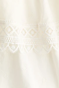 Robe en coton avec dentelle