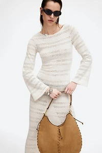 Robe en tricot ajouré avec laçage