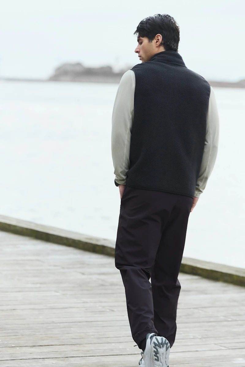 Sports Joggers with DryMove™