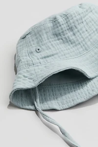 Chapeau en mousseline de coton