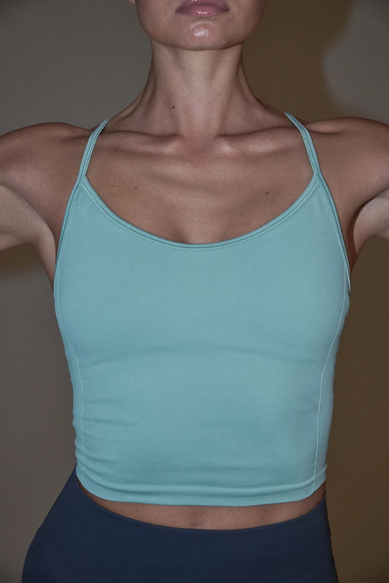 Seamless Sports Top with DryMove™