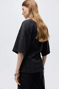 Loose-Fit Fine-Knit Top