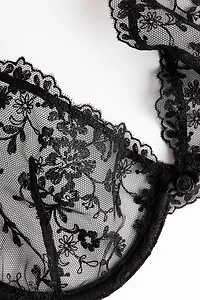 Underwired embroidered bra