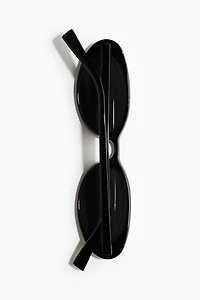 Slim sunglasses