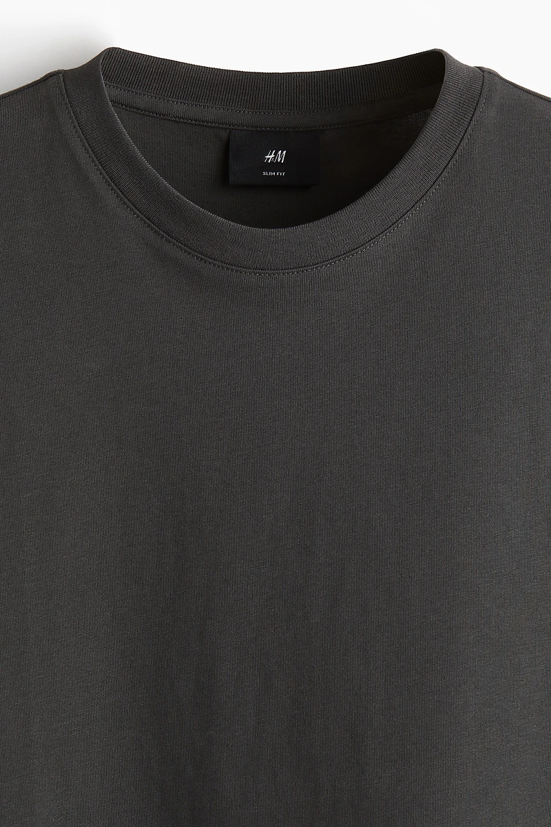 Slim-Fit Cropped T-Shirt