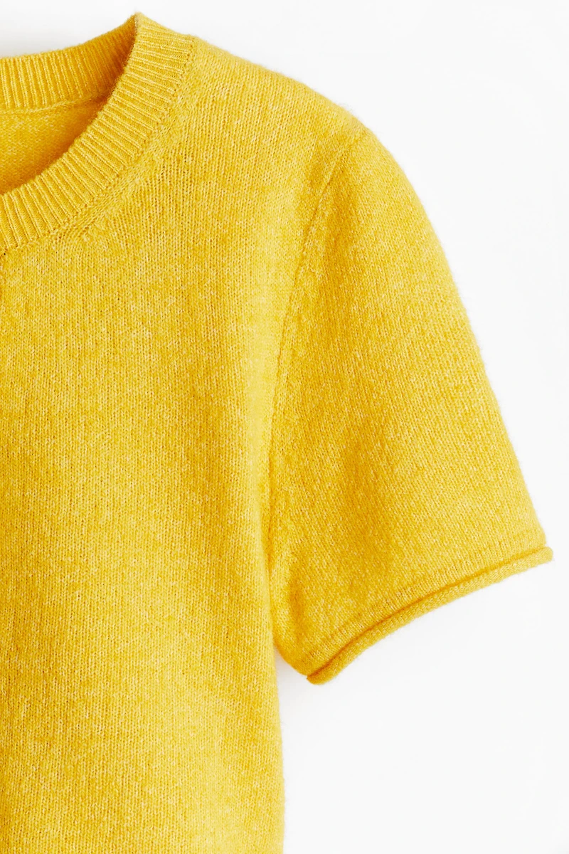 Short-sleeved Fine-knit Cardigan