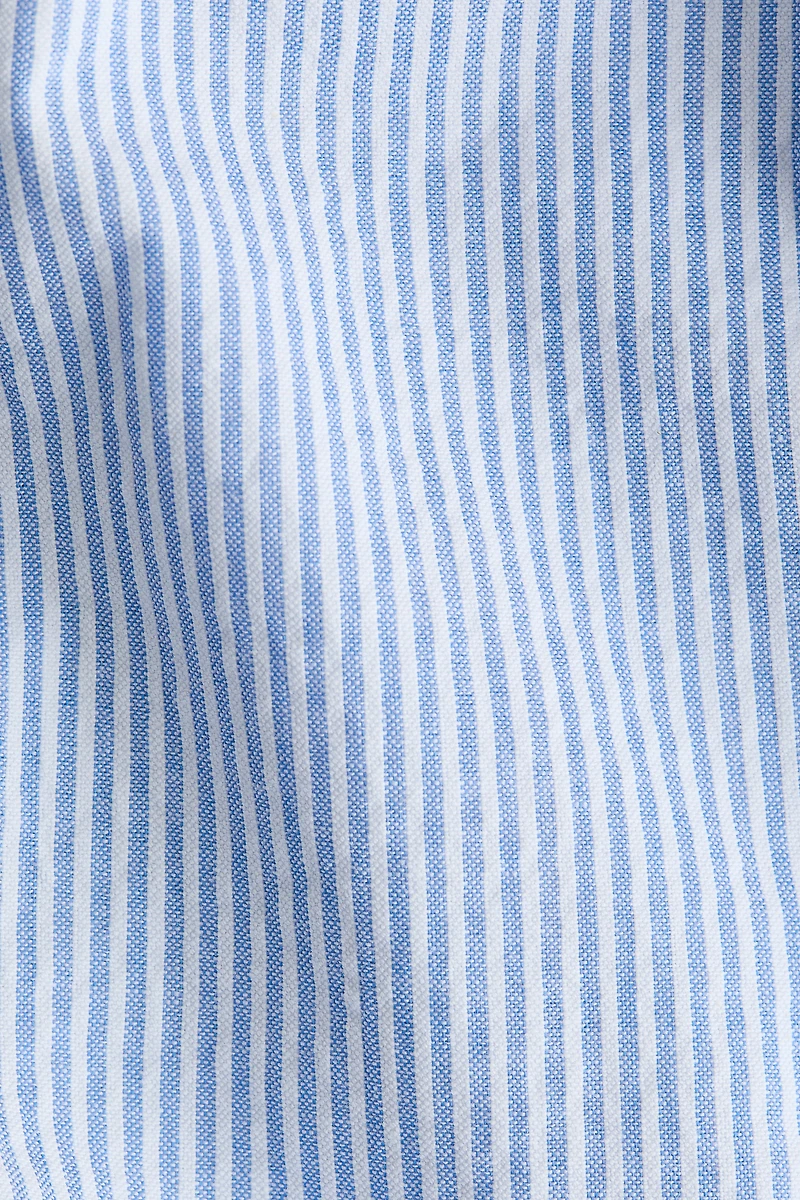 Robe volantée à bretelles fines