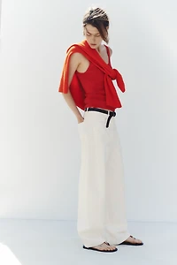 Barrel-Leg High-Waist Jeans