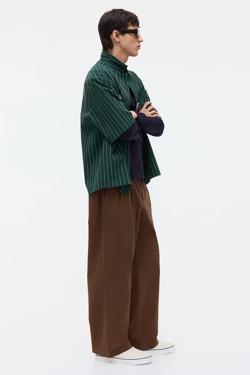 Chemise classique à motif brodé