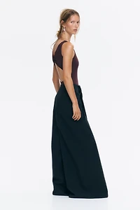 Maillot string avec détail torsadé
