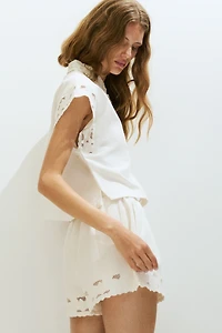 Short en sergé de coton avec dentelle