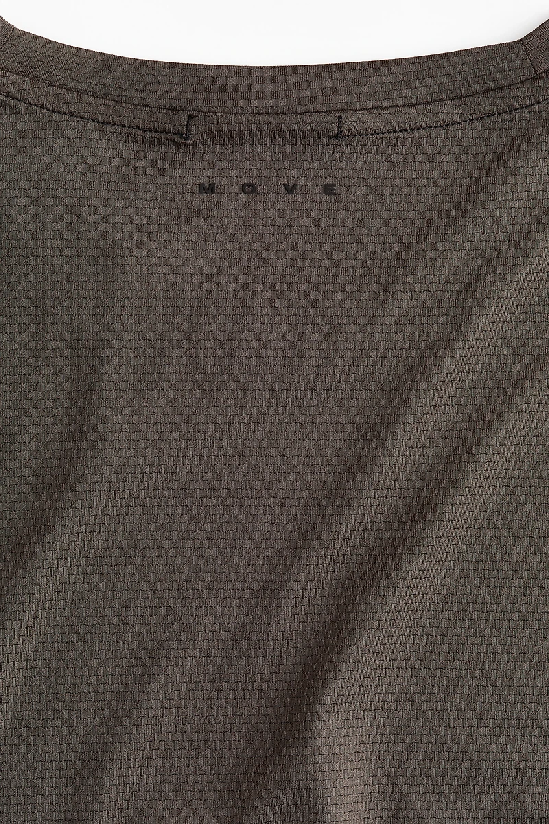 Muscle-Fit Sports Shirt with DryMove™