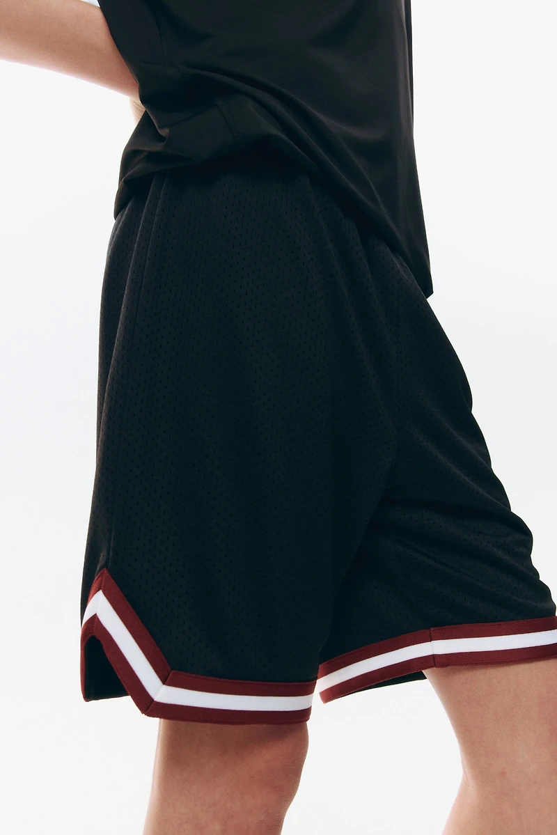 Basketball Shorts with DryMove™