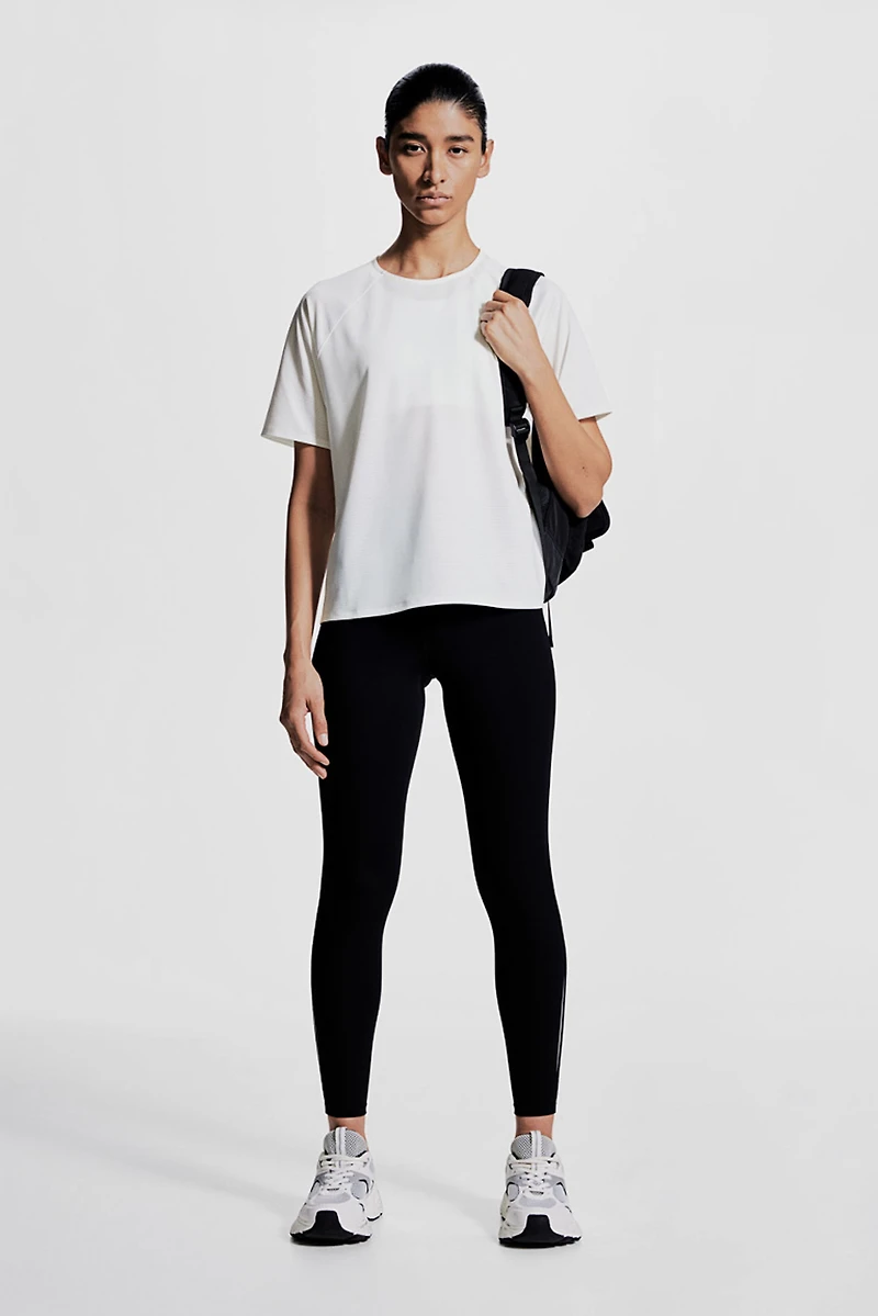 Sports Top with DryMove™