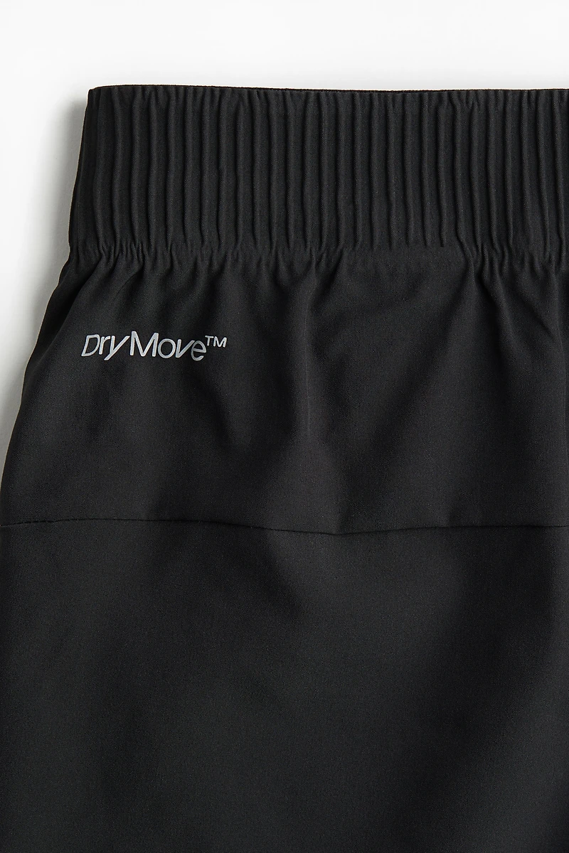 Short Sports Shorts with DryMove™