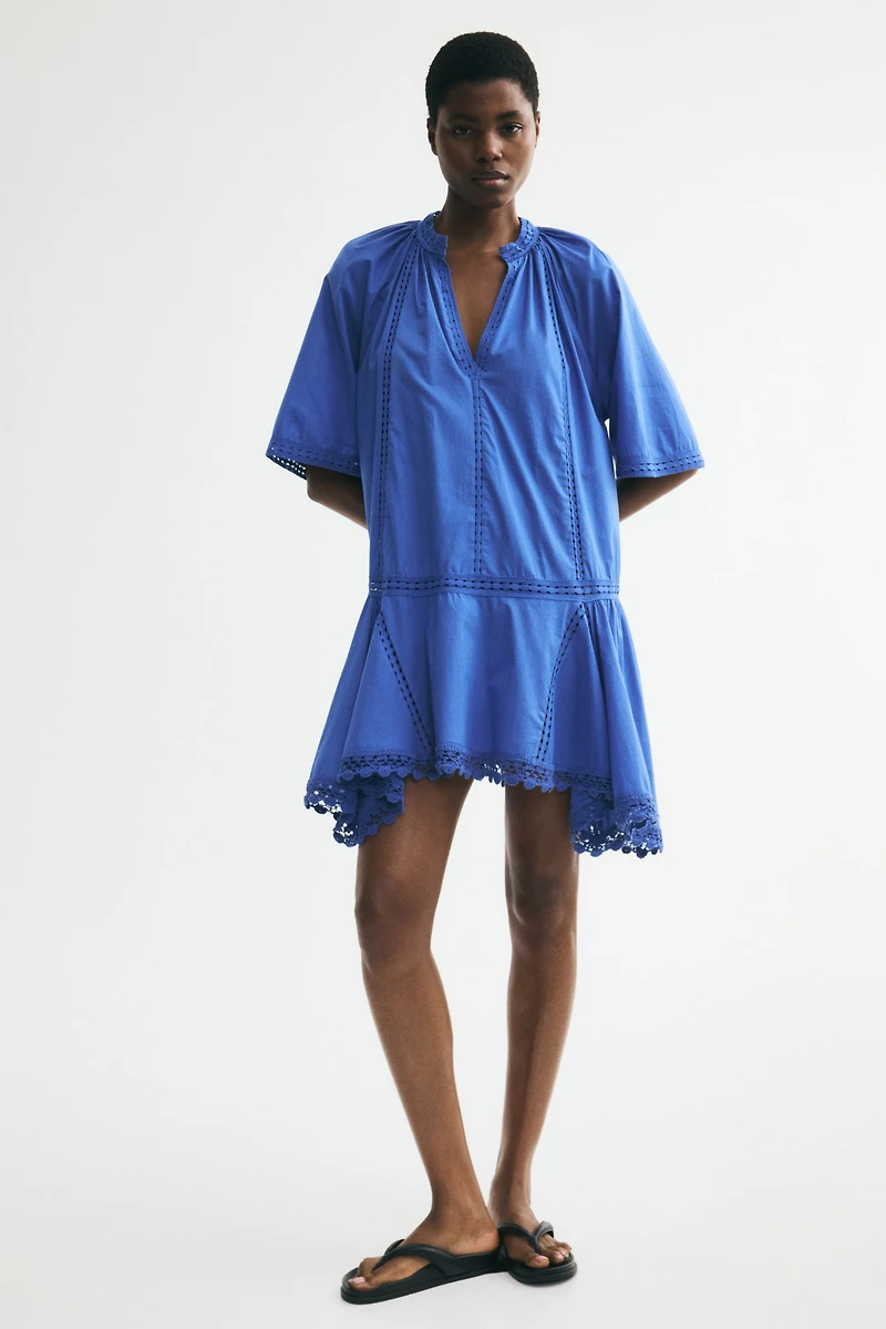 Robe en coton avec dentelle