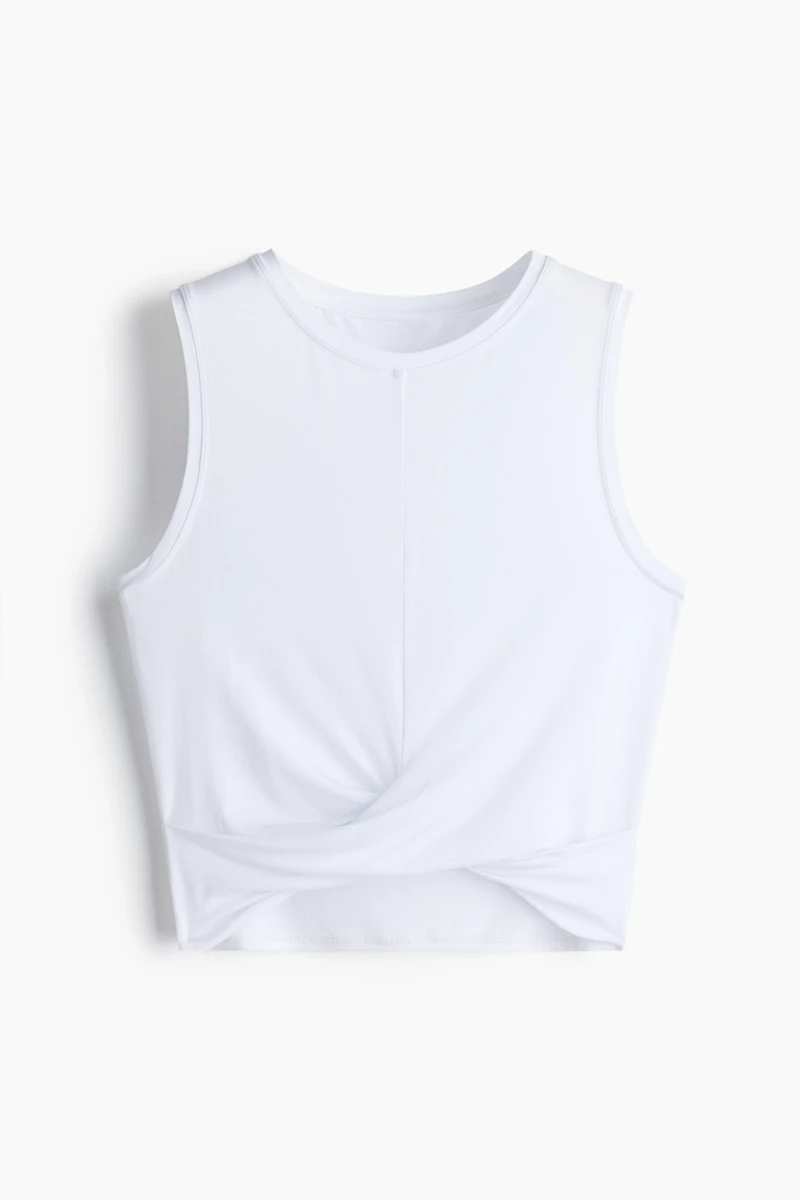 Haut de Pilates avec détail torsadé