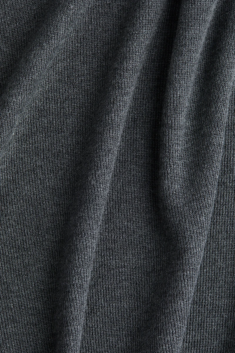 Fine-Knit Tube Skirt